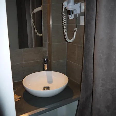 Hotell Portalet 2*